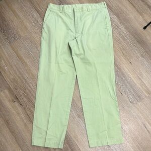 Brooks Brothers 346 Men’s Size W34/L30 Green Chinos Straight-Leg Classic